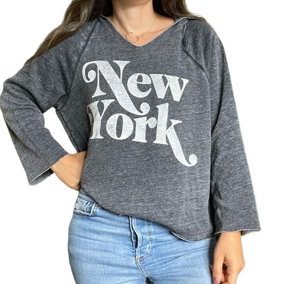 Wildfox "New York" Sweatshirt pullover Hooded Gray Relaxed Fit Women Size XS - Picture 1 of 8